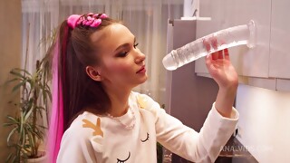 Грубый трах Эллис Бэйли: русская красотка покорена напором