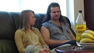 Трахают Русскую Женщину В Жопу Смотрю